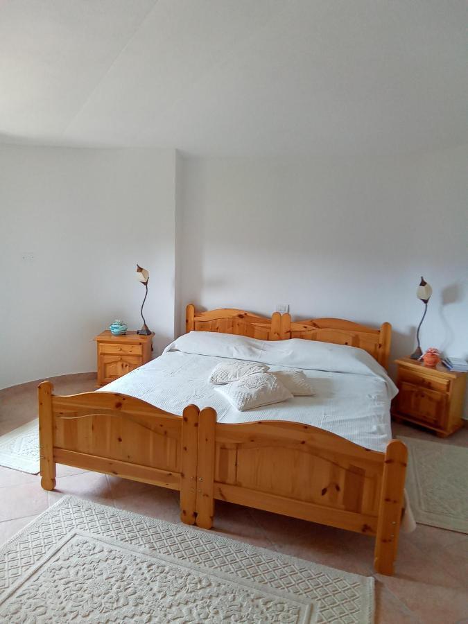 B&B Bene Bennios Iun F1441 Nuoro  Zewnętrze zdjęcie